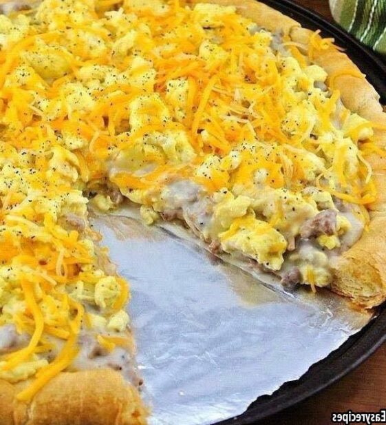 Sausage gravy breakfast pizza wolfyteam